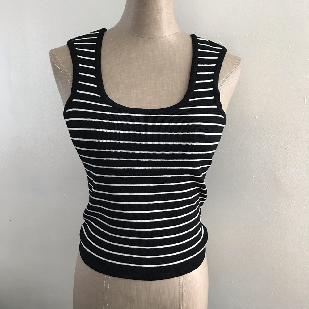💋4/$25 XOXO - Stripped Crop Tank Top